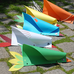 儿童简易风筝制作方法 用彩纸做小鸟风筝做法