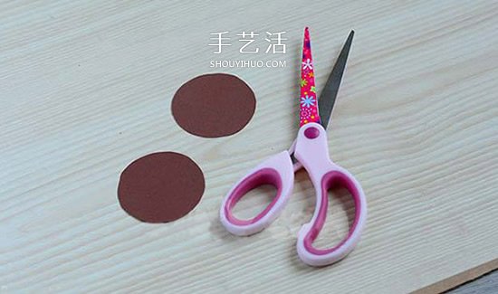 用叶子制作向日葵方法 自制树叶太阳花图解