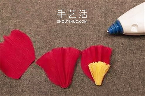 皱纹纸手工制作开花的仙人掌的做法教程