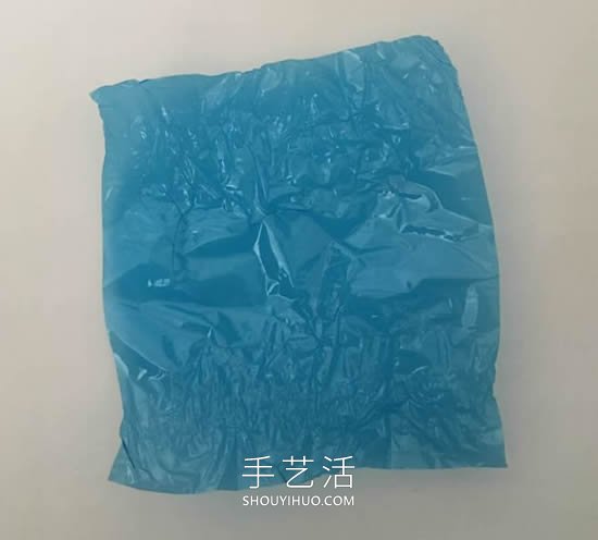 玻璃纸简单手工制作花朵的做法教程