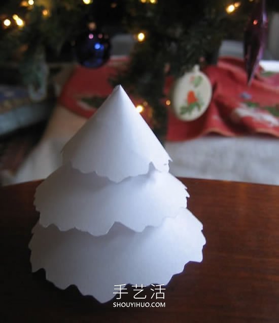 简单自制立体纸圣诞树的方法图解教程