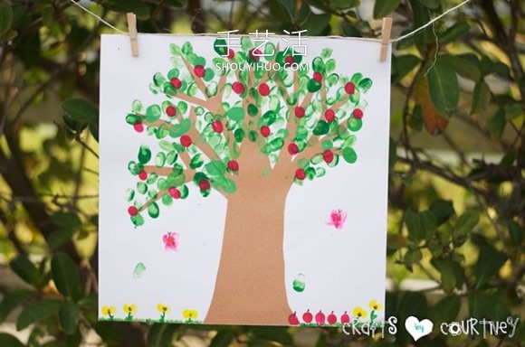 有趣的秋天手工：指纹画苹果树的教程