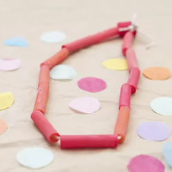幼儿园手工制作通心粉项链的做法教程