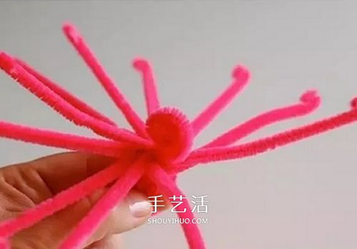 扭扭棒花朵戒指的做法 幼儿手工制作戒指教程