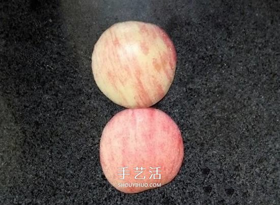 幼儿园切水果小游戏 用苹果切出可爱小人拼图