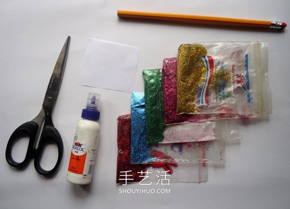 简单手工制作闪光贴纸的做法教程