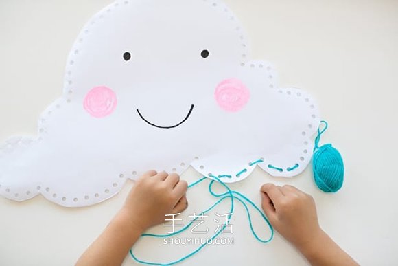 幼儿手工制作可爱纸云朵枕头的做法教程
