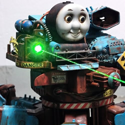 集创意、技术于一身的遥控汤玛士六爪机器人