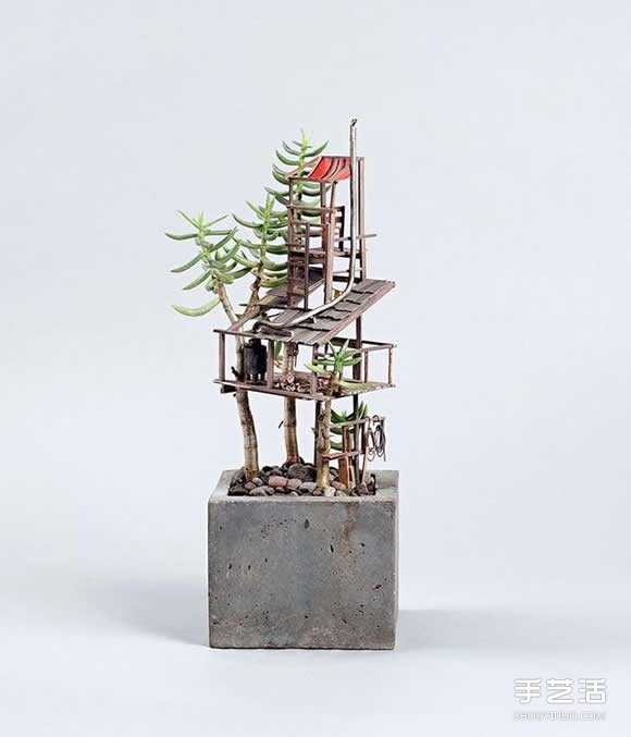 盆栽上DIY精致树屋模型 小人国般的微型建筑