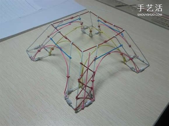 埃菲尔铁塔模型制作 回形针做埃菲尔铁塔教程