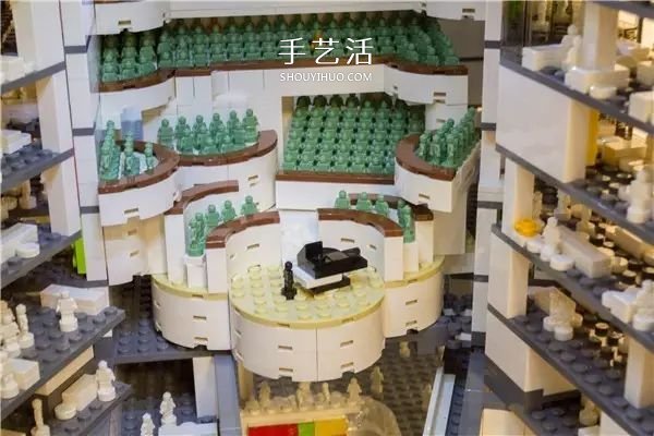 乐高玩出这种境界！上万块积木搭建的乐高模型