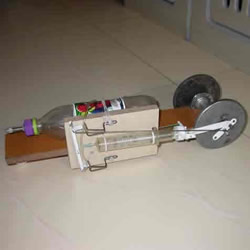 自制压缩空气动力车 空气动力汽车玩具制作