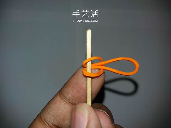 小学生手工制作：自制橡皮筋动力车的方法