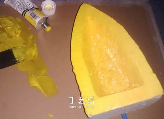 小学生简单手工制作气球动力船的方法教程