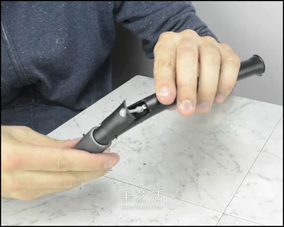 PVC管制作可以连续发射两次的橡皮筋枪