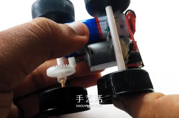 简单自制电动汽车玩具的视频教程