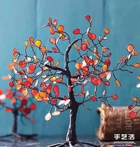 装饰树模型DIY制作 所用材料是铁丝和指甲油