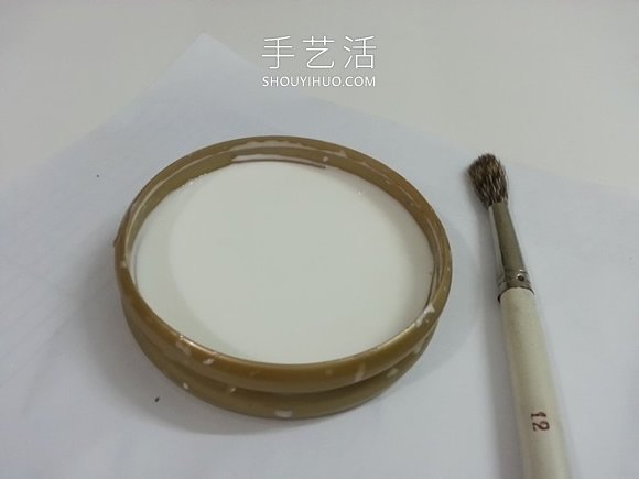 创意剪纸灯罩的制作方法很简单