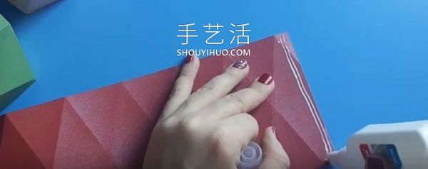 小学生用卡纸手工制作笔筒做法