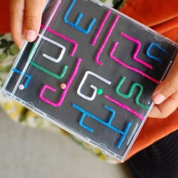 CD盒手工制作成小迷宫玩具的教程