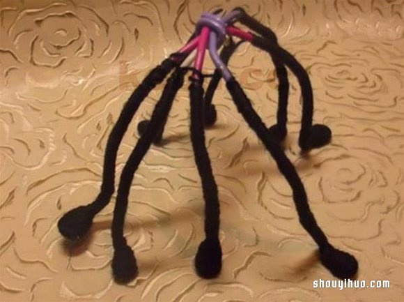 可爱小蜘蛛玩具的制作方法 带详细图解