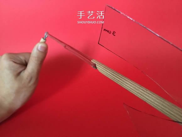 自制弹射旋转竹蜻蜓玩具的制作方法图解