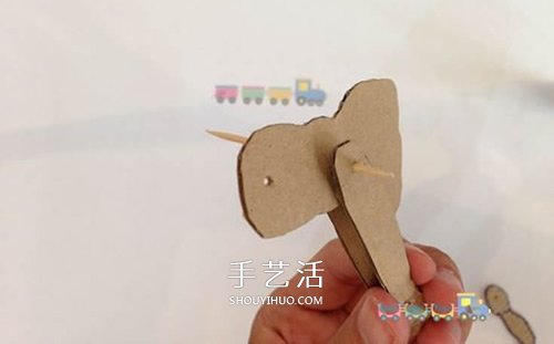有趣的纸板猴子玩具的制作方法