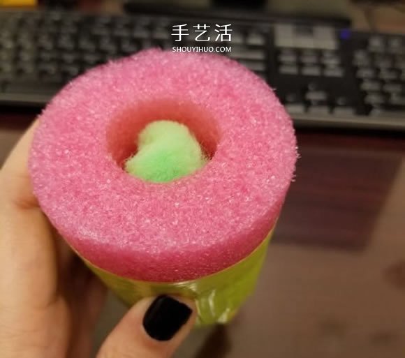 幼儿手工自制弹射玩具的方法教程