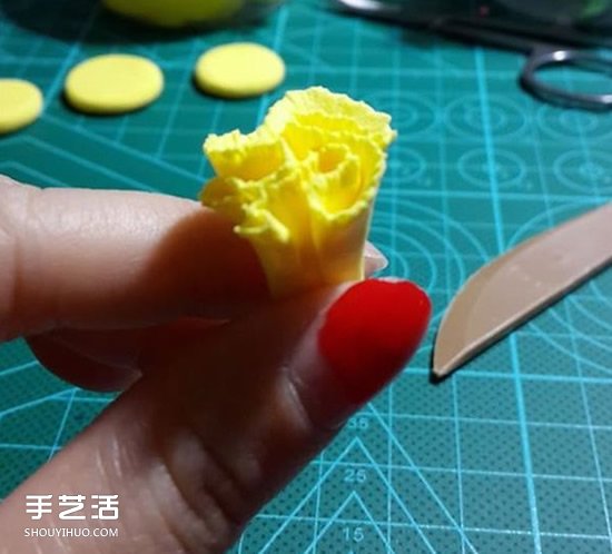 母亲节康乃馨花制作 橡皮泥做康乃馨的教程