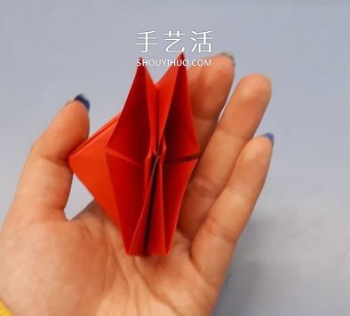 简单卷心纸玫瑰的折纸方法图解教程