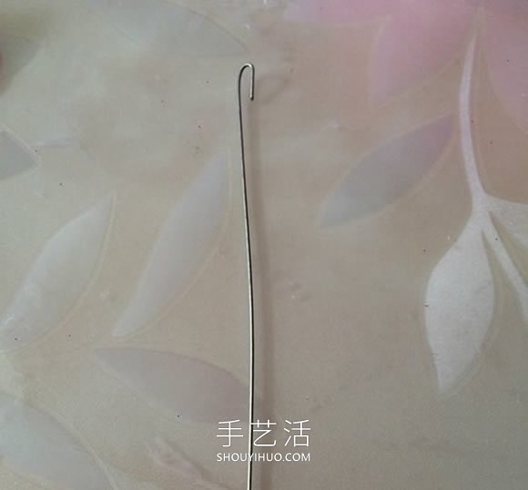 皱纹纸手工制作母亲节康乃馨花的做法教程