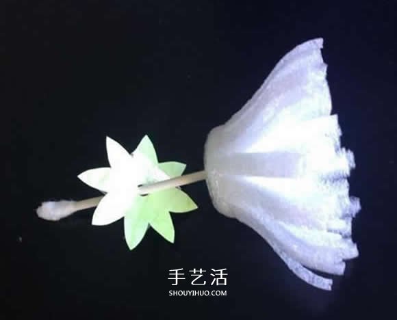 泡沫纸手工制作菊花 简单泡沫纸菊花的做法