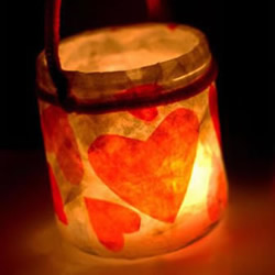 情人节浪漫灯笼的做法 玻璃瓶DIY爱心灯笼图解