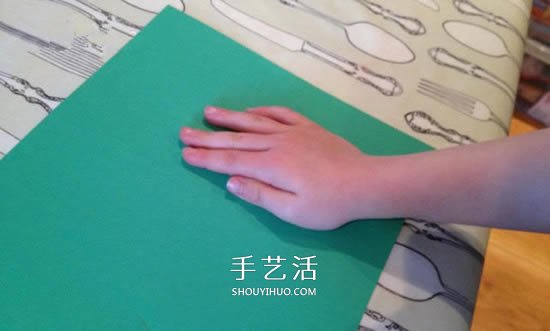 创意儿童生日贺卡制作 用卡纸剪两个可爱手掌