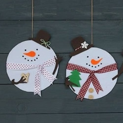新年挂饰小制作：用不织布和光盘做雪人挂饰