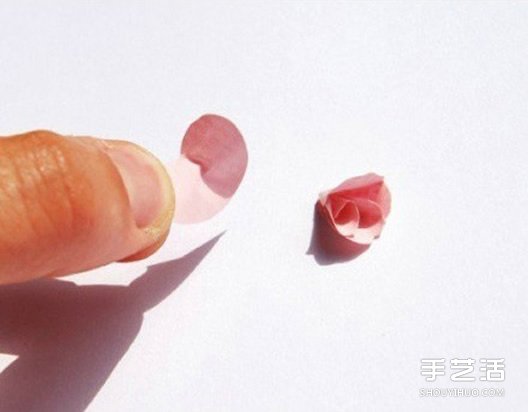 剪纸制作生日蛋糕装饰立体文字的方法图解教程