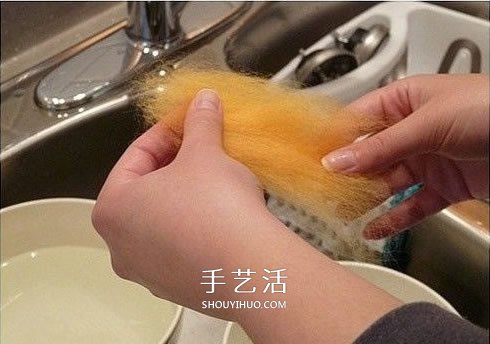 羊毛毡插花装饰品DIY 只要把羊毛搓成球就可以