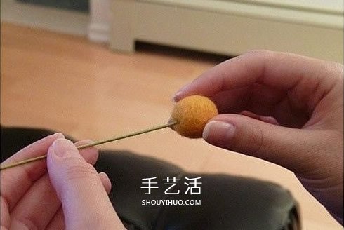 羊毛毡插花装饰品DIY 只要把羊毛搓成球就可以