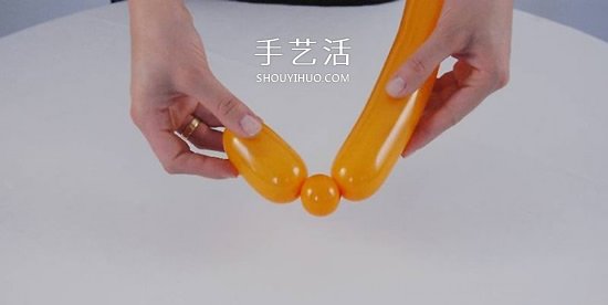 气球造型椰子树的做法 用气球手工制作椰子树