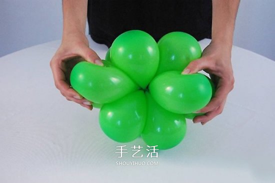 气球造型椰子树的做法 用气球手工制作椰子树