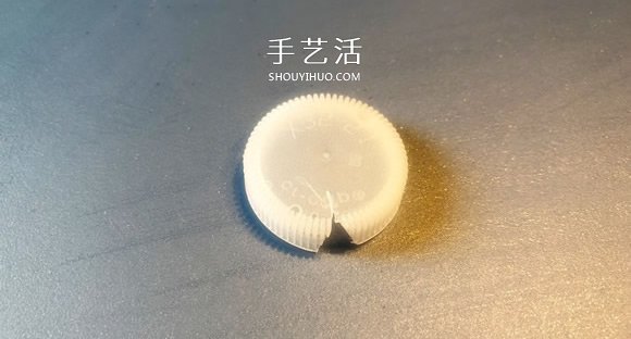 啤酒瓶盖手工制作马卡龙饰品图解教程