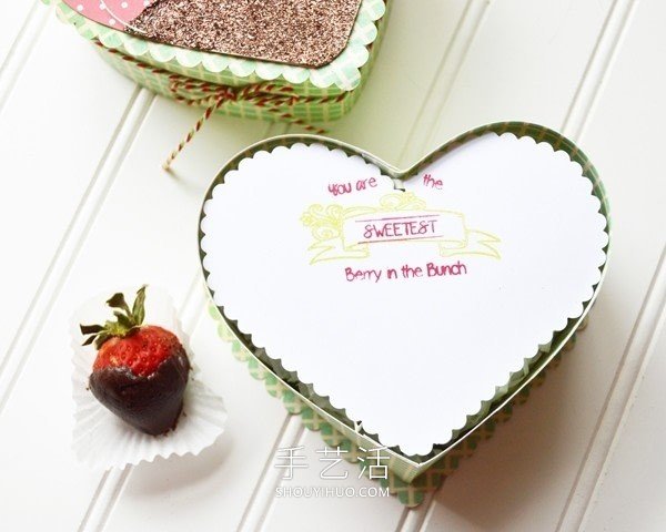 自制草莓盖爱心盒的方法图解教程