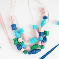 瓦楞纸制作串珠项链 简单DIY创意个性饰品！
