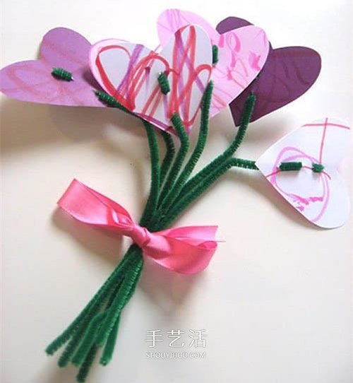 送妈妈的母亲节礼物 扭扭棒手工制作爱心花束