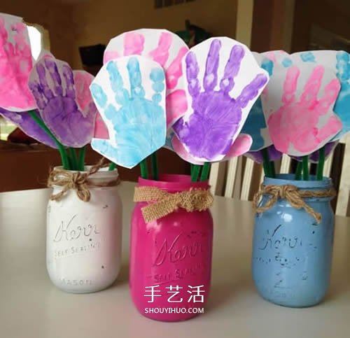 有心意的母亲节礼物 用玻璃瓶和卡纸做手掌花