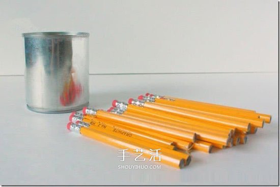 废物利用自制教师节笔筒礼物的方法教程