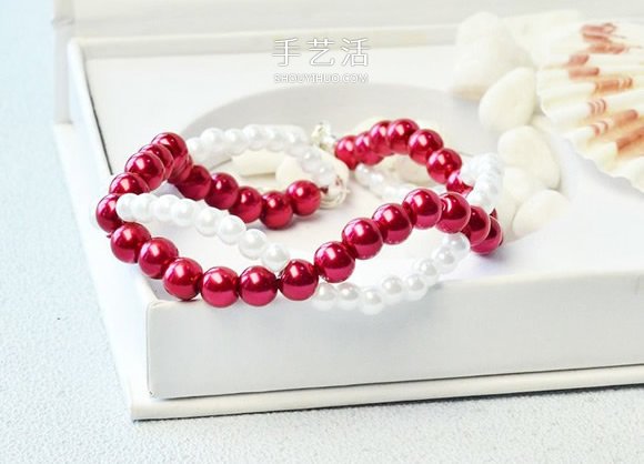 自制红白两色华丽珍珠手链的方法图解