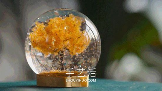 自制秋天落叶水晶球摆件的方法图解教程